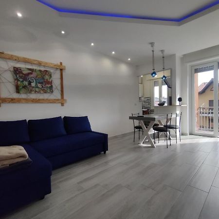 Galla House Gallarate Bagian luar foto