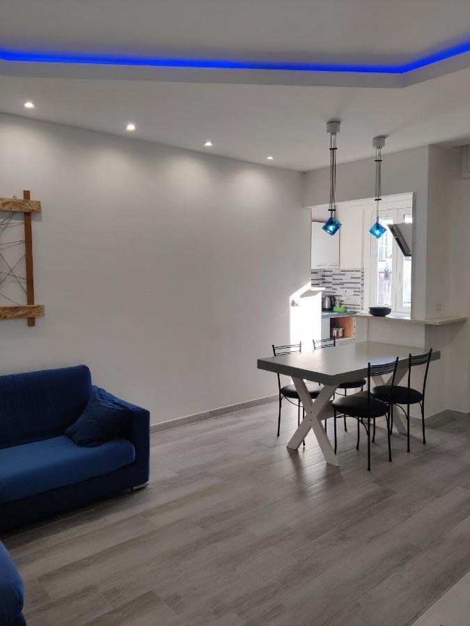 Galla House Gallarate Bagian luar foto