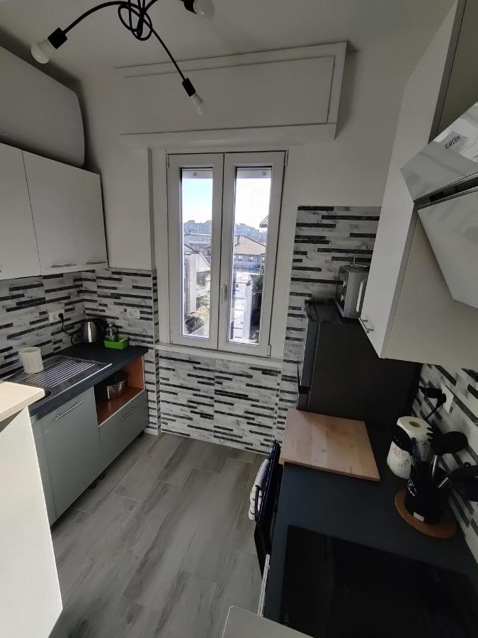 Galla House Gallarate Bagian luar foto