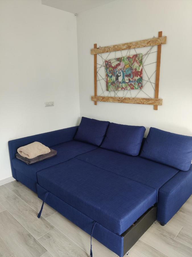 Galla House Gallarate Bagian luar foto
