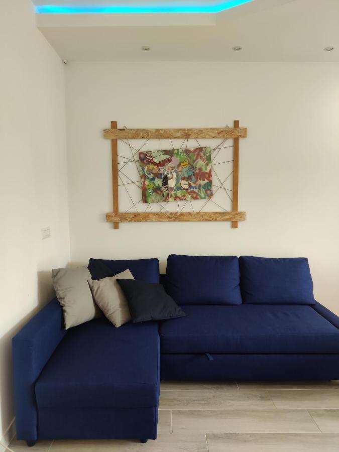 Galla House Gallarate Bagian luar foto