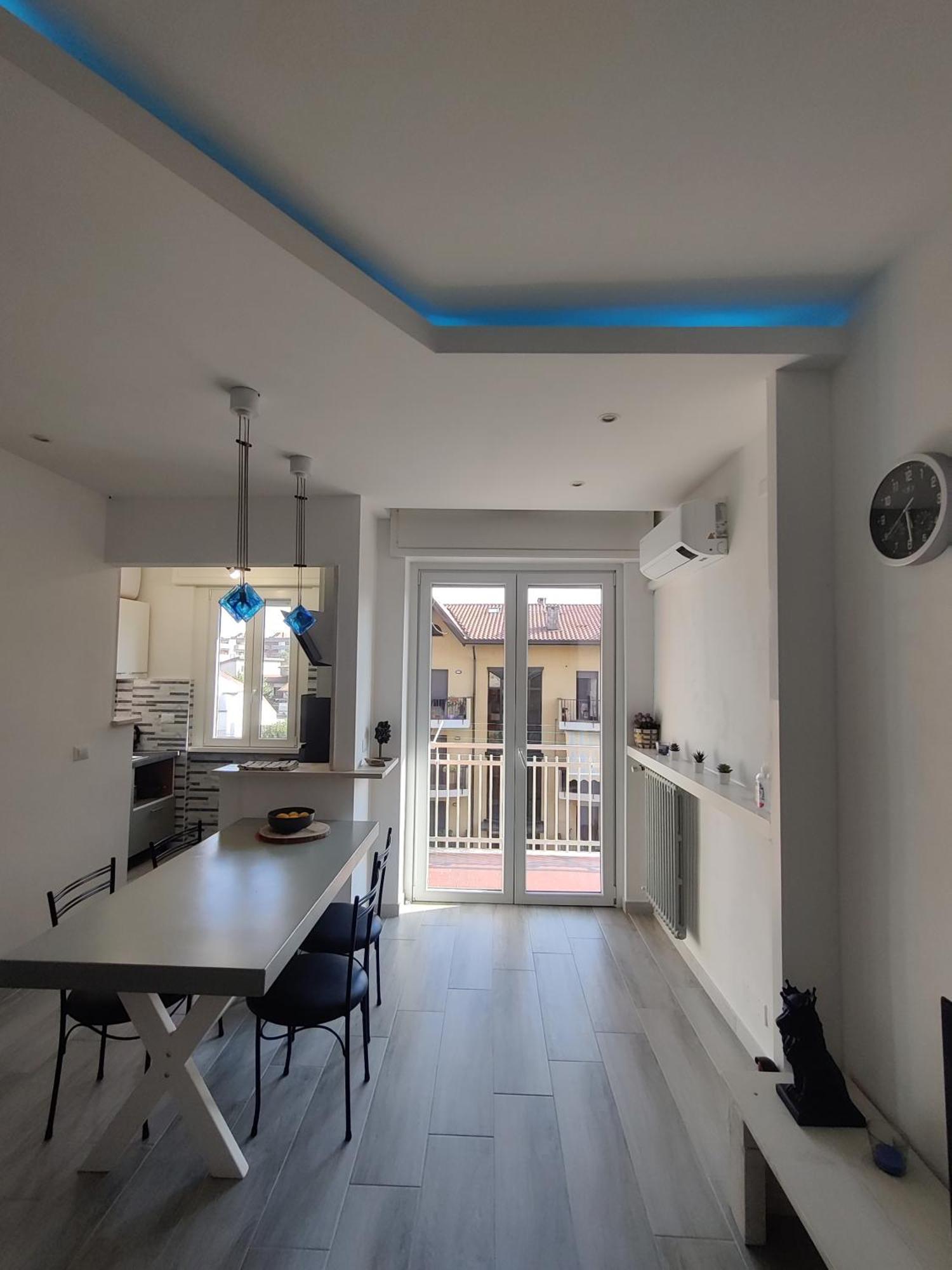 Galla House Gallarate Bagian luar foto