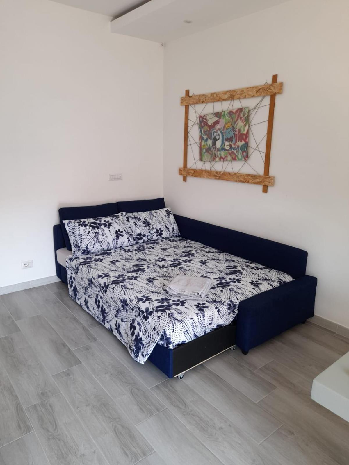Galla House Gallarate Bagian luar foto